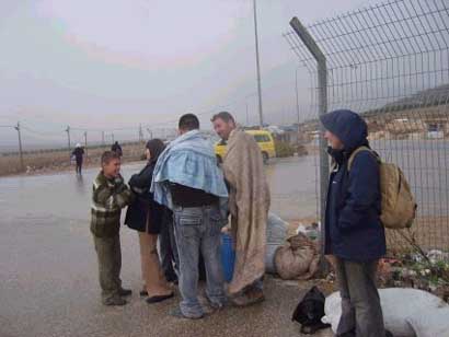 Naplouse : Des colons israéliens frappent une famille palestinienne et c'est un Palestinien qui est arrêté